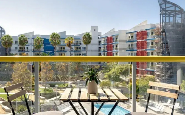 1-Bdrm Getaway in Marina Del Rey (1310)