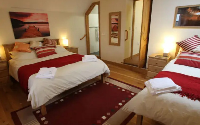 Holiday Home Helyg