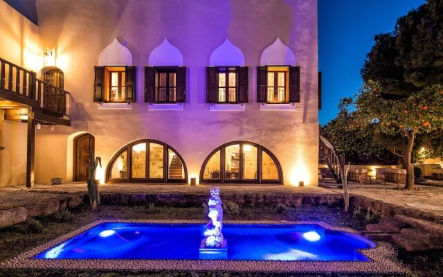 Lemuria Manor, Wine Dark Sea Villas