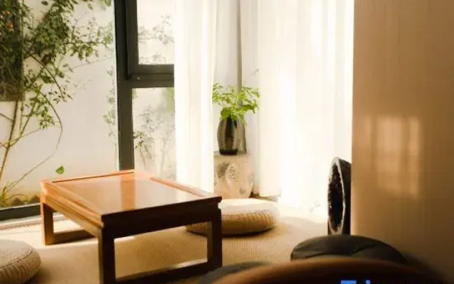 Floral Hotel·Suzhou Front Hall and Backyard Hotel (Pingjiang Road Store)