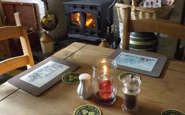 The Red Lion Country Inn