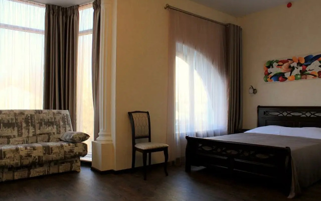 Zenith Hotel