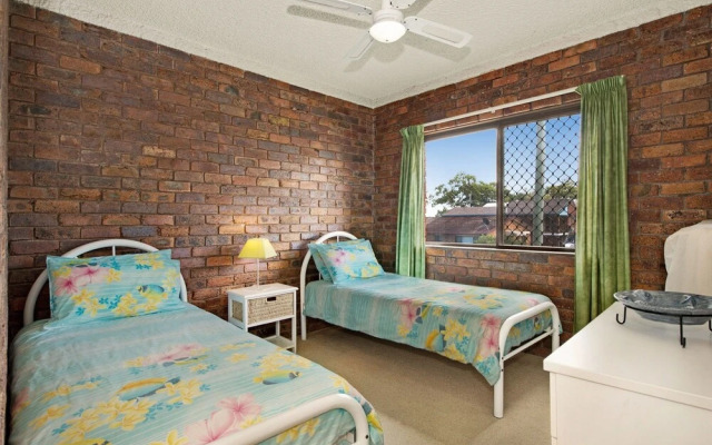 Waterviews,Pool, Wifi its all here !- Welsby Pde, Bongaree