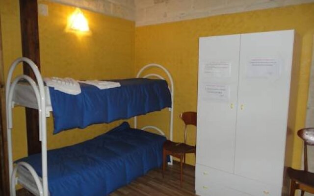 Apulia Hotels Castel del Monte