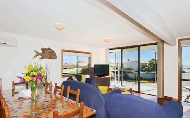 Sea Lime Beach House