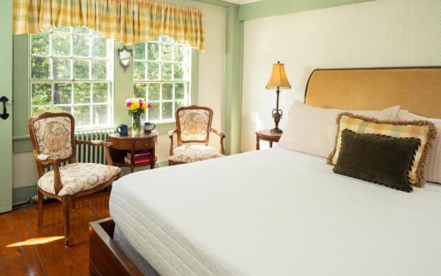 Waldo Emerson Inn