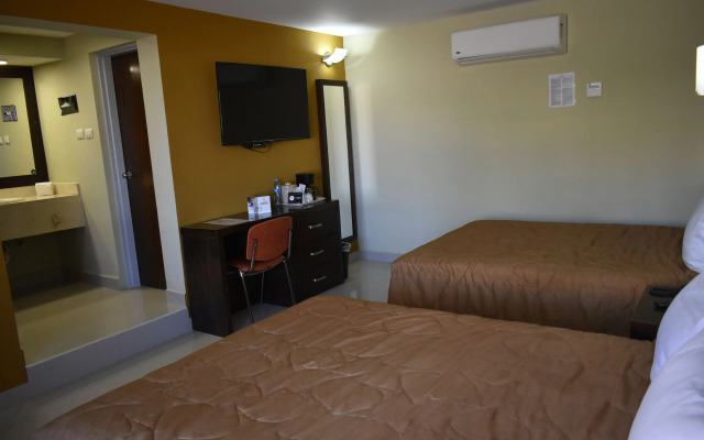 El Camino Hotel & Suites