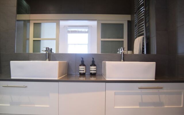 Kensington 2 Bedroom Property