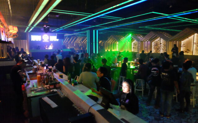 J Icon Hip Hotel