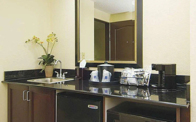 Hampton Inn & Suites Millington