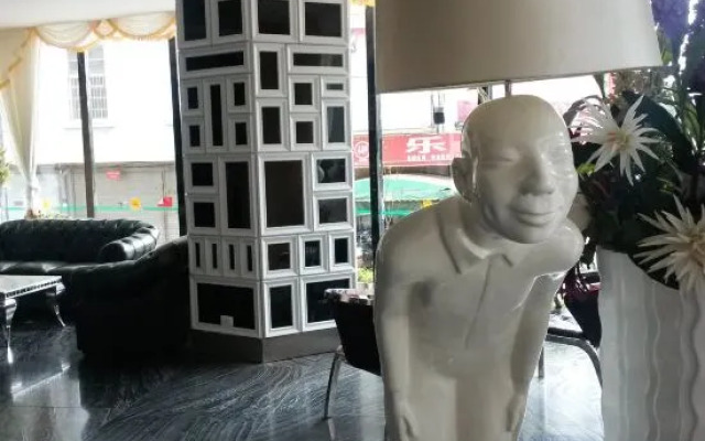 Venice Fashion Hotel