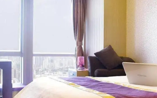 Tamrac International Apartment