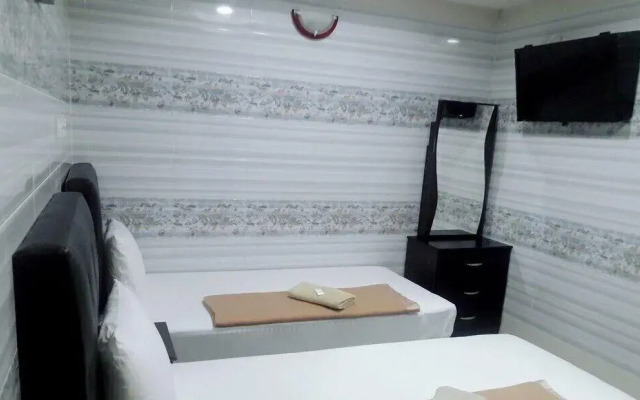 ARK Taman Melawati Hotel