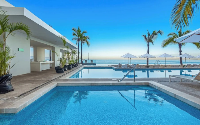 Panoramic Hot Tub Oceanview Penthouse