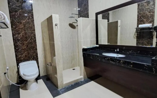 Gili Beachfront Suites