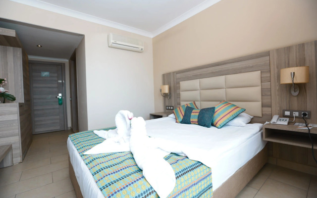 Insula Resort & Spa