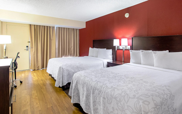 Red Roof Inn PLUS+ Wichita East