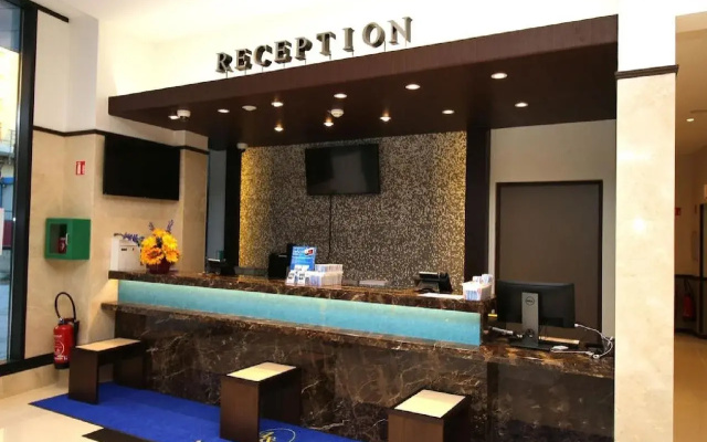Toyoko Inn Marseille Saint Charles - Image 2