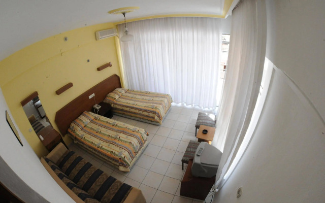 Kleopatra Bebek Hotel