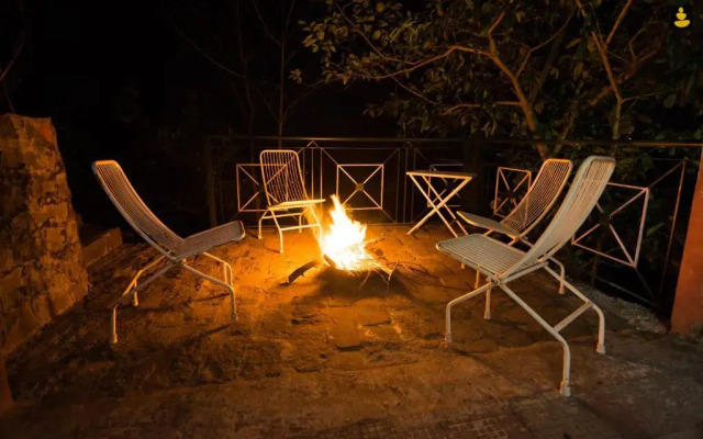 LivingStone 2BHK Cozy Homestay in Kasauli Hills
