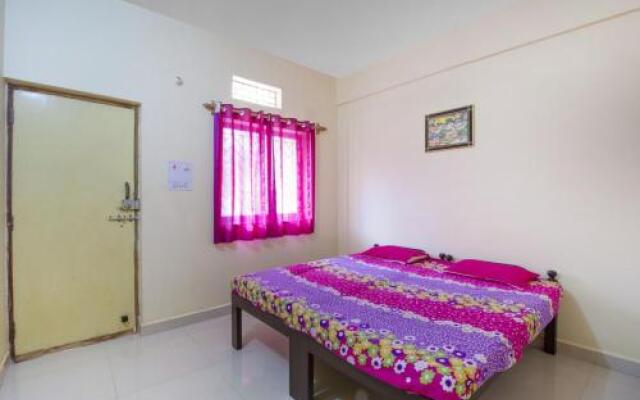 1 BR Guest house in Dmello Vaddo, Anjuna, by GuestHouser (570F)