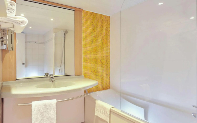 Mercure Le Havre Centre Bassin du Commerce