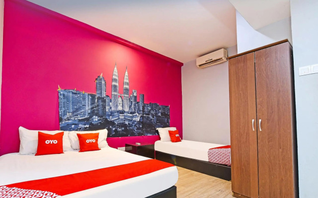 OYO 90138 Hotel Elwarda Klcity