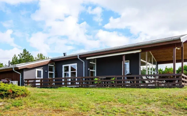 6 Person Holiday Home in Ebeltoft