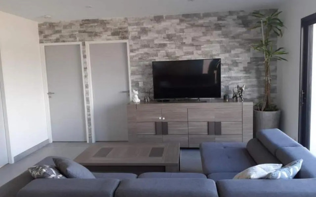 Le Majestic - terrasse, jacuzzi et parking privé
