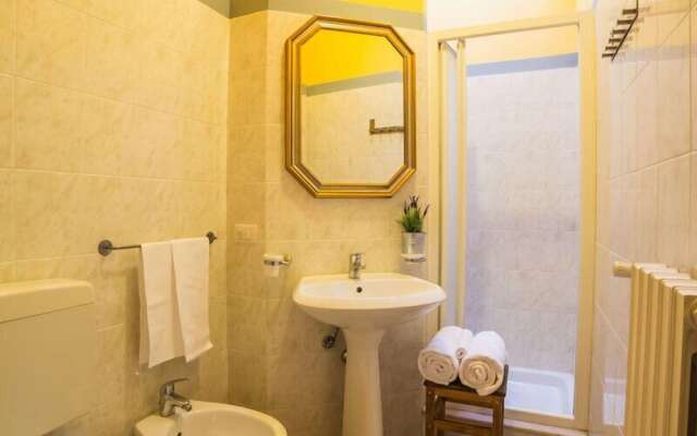 Fattoria Pagnana suites and pool