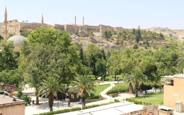 AlaHan Hotel