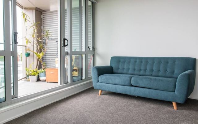 Comfortable 2 Bedroom Apartment With Stunning Views