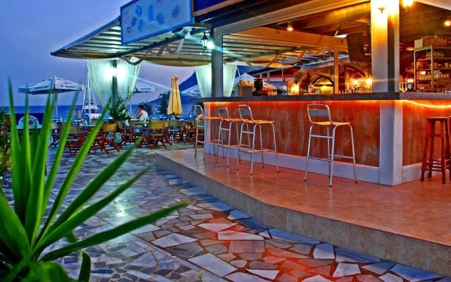 Sacallis Inn Beach Hotel