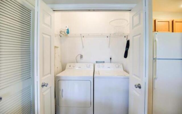 Colony Club U7 condo