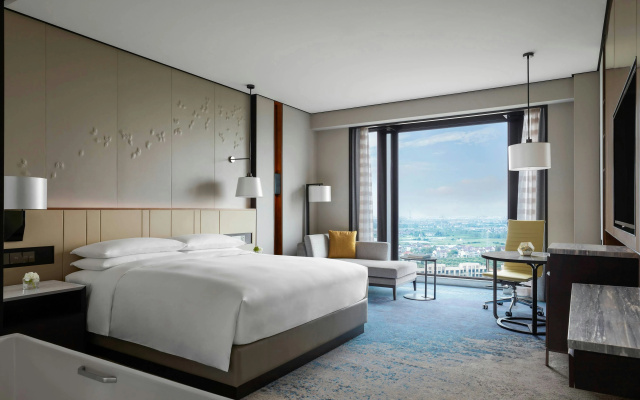 Shanghai Marriott Hotel Pudong South – Guest Rooms – Shanghai