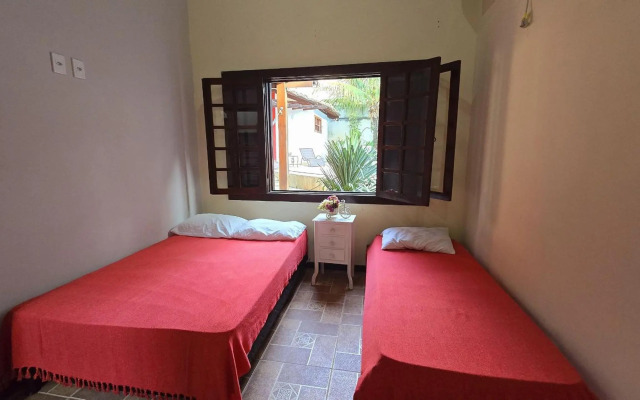 Casa Toscana 4 suítes, piscina e churrasqueira