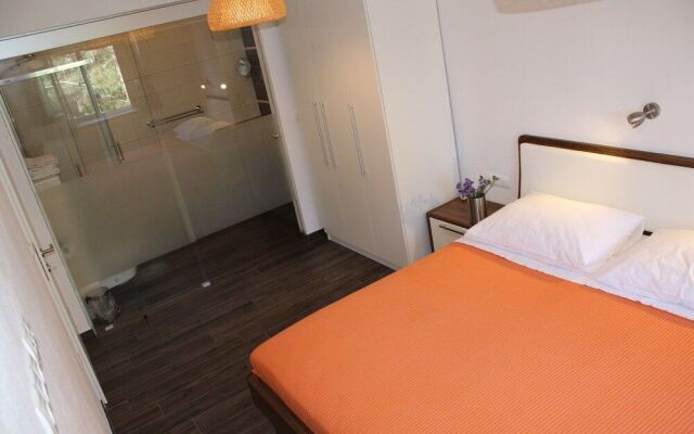 Gorgonia Suites