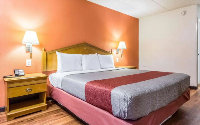 Motel 6 Grove City, OH