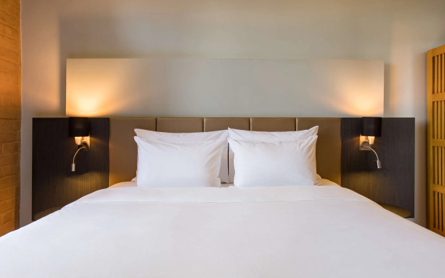 Radisson Blu Plaza Delhi Airport