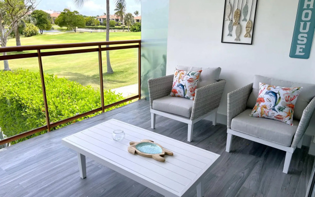 Amazing Golf views 3 bedrooms apartment in Cocotal