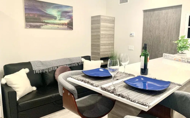 Romantic Lakeside Studio Suite