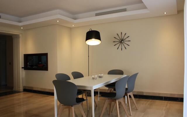 104 - Apartment with private swimming pool