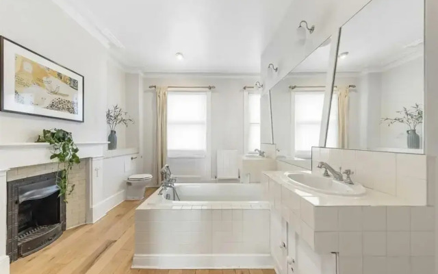 Spacious 3B House in South Kensington