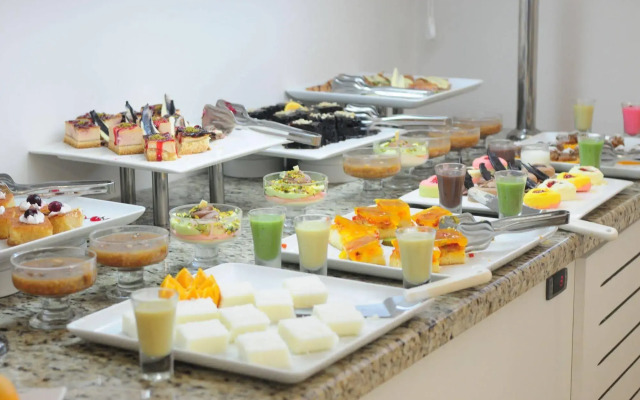 Dragut Point South Hotel