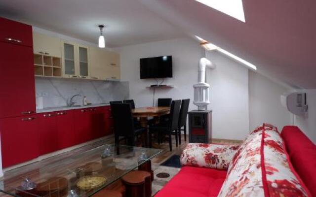 Kings Apartments