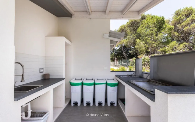 Flaben Luxury Villa in Diano Marina