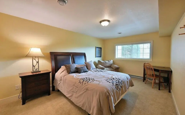 Unit 109 2 Bdrm/ 2 BA