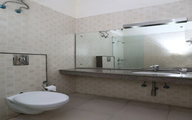 SD Royal Inn By OYO Rooms