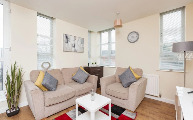 Golden Heights Suites by Kasar Stays