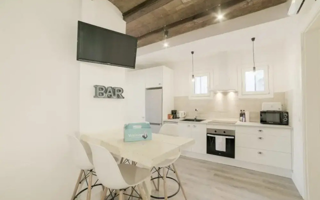 Modern & Chic 2 Bed Apt in Lesseps